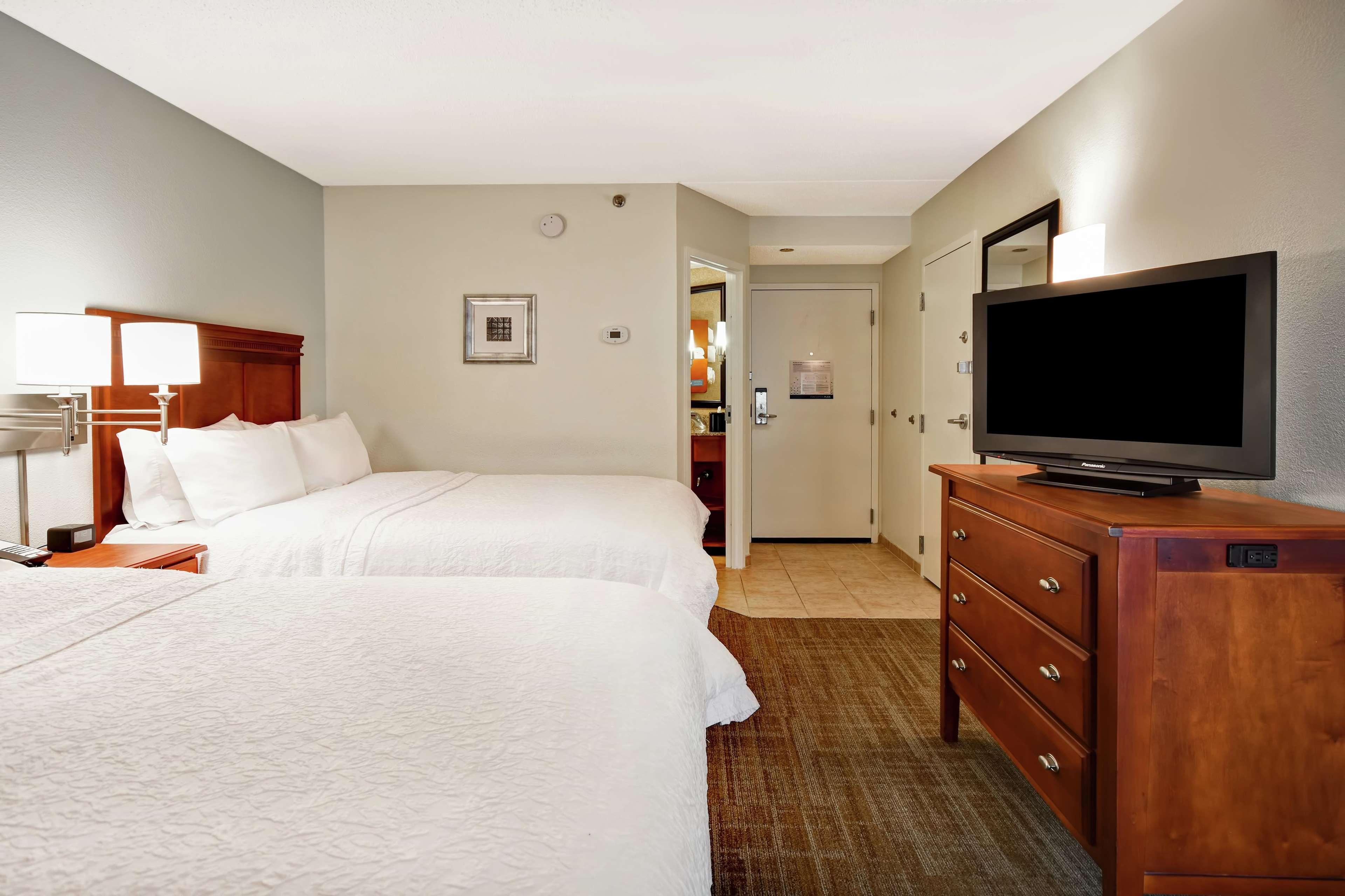 Hampton Inn St. Louis - Westport Maryland Heights Exterior foto